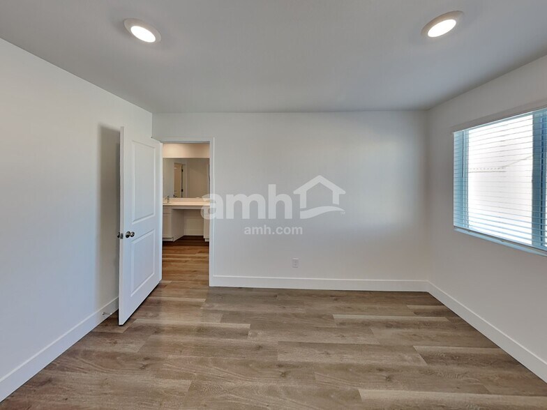 Building Photo - 5842 Fly Fisher St