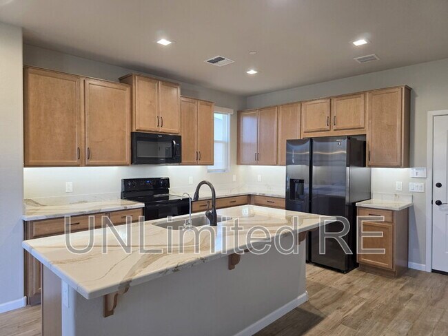 Building Photo - 308 Spirit Cir