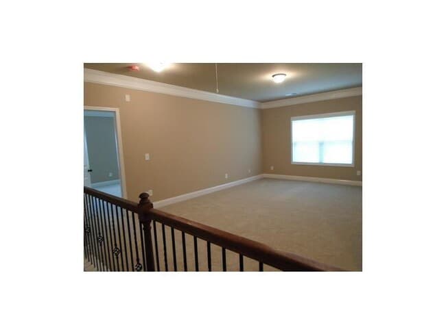 Building Photo - 3095 Carrick Rd