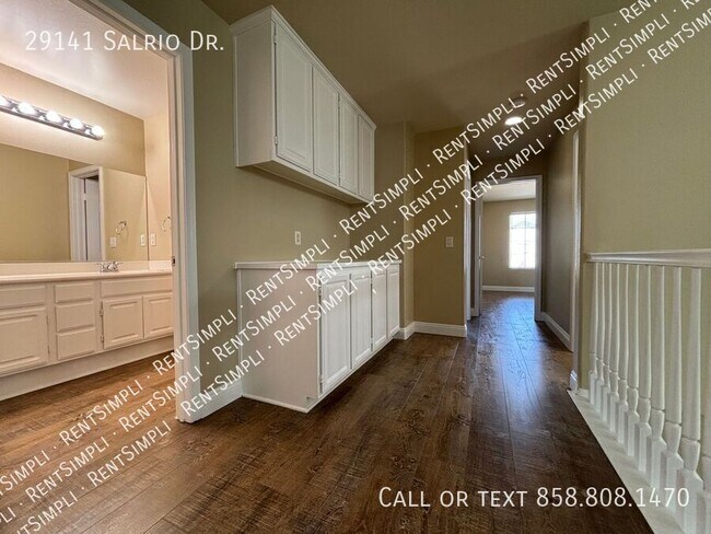 Building Photo - 29141 Salrio Dr
