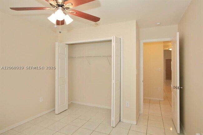 Building Photo - 504 SW 177th Ave