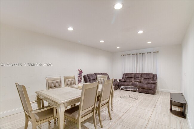 Building Photo - 5160 SW 40th Ave