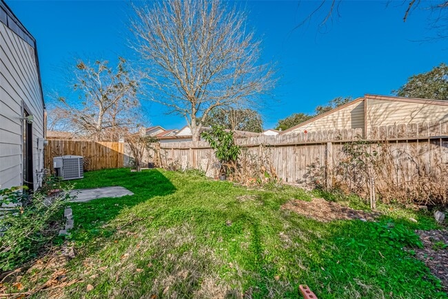 Building Photo - 12802 Sunset Dune Dr