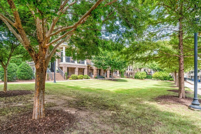 Building Photo - Move-in Ready Downtown Raleigh Condo - Walk to Seaboard Station!