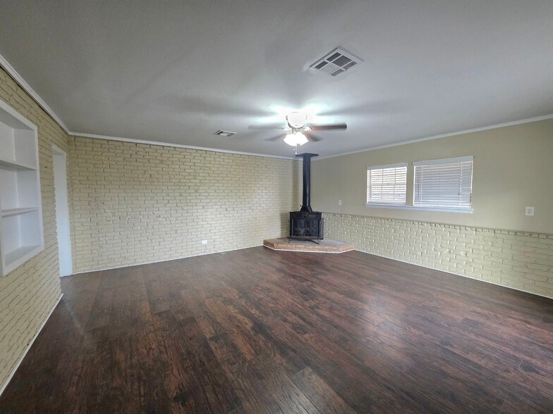 Building Photo - 5219 Goodland Dr