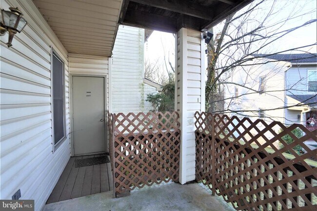 Building Photo - 103 Bonnie Lark Ct