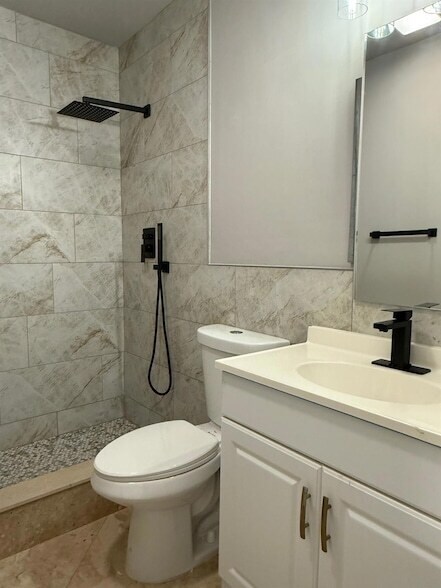 Building Photo - 5700 NE 22nd Way