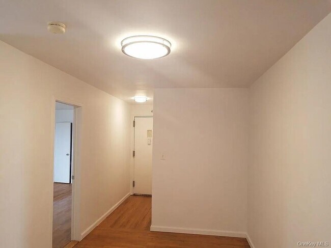 Building Photo - 2640 Marion Ave