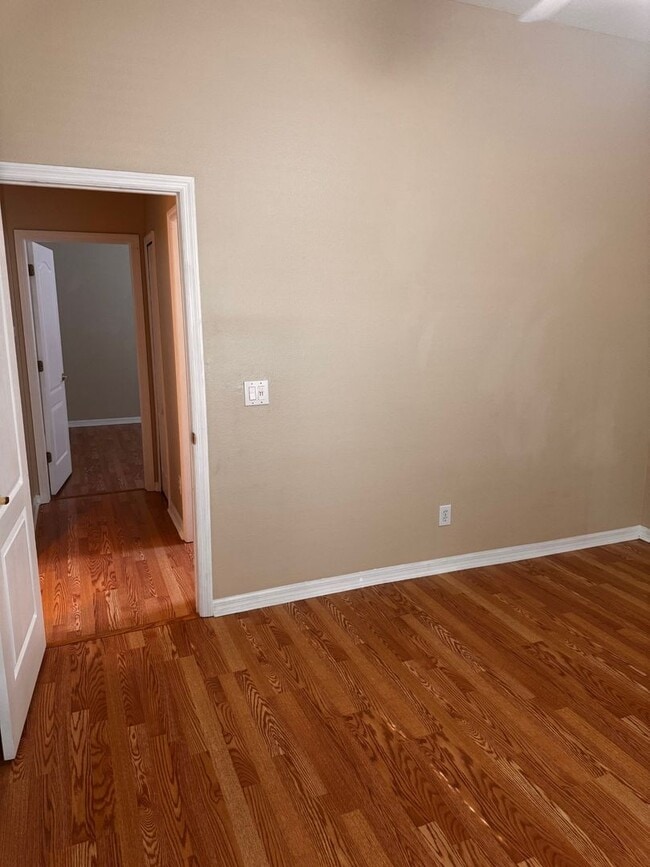 Building Photo - AVAILABLE NOW