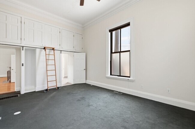Building Photo - 1110 Washington St