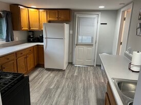 Building Photo - 14 1st St