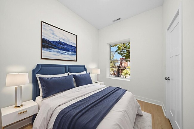 Building Photo - 3037 W Lexington St