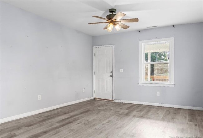 Building Photo - 313 S Racepath St