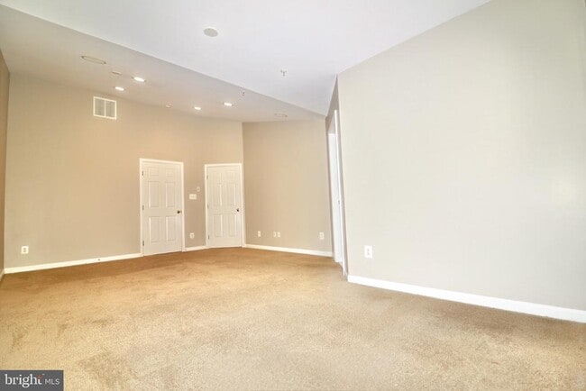 Building Photo - 25323 Damascus Park Terrace