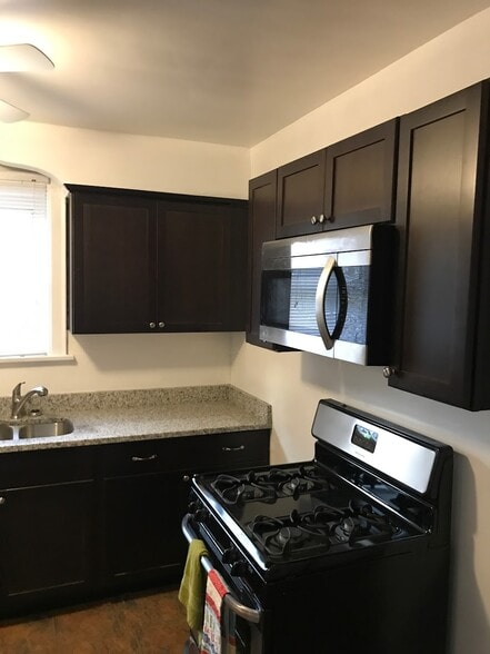 Kitchen SS appliances - 2307 Neil Ave