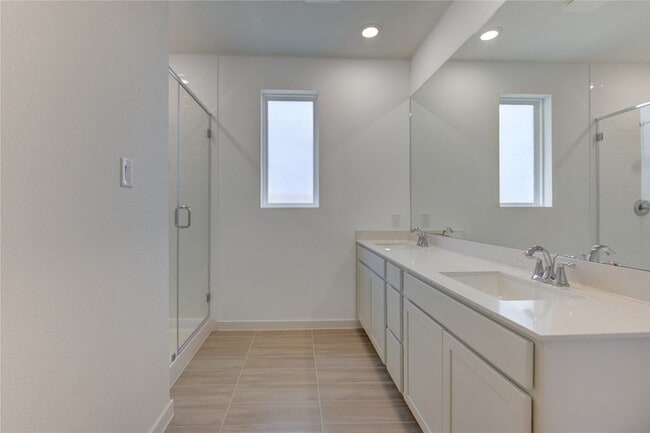 Building Photo - 1047 Blue Stone Dr