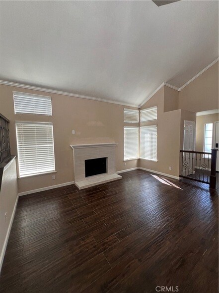 Building Photo - 557 Summerfield Way