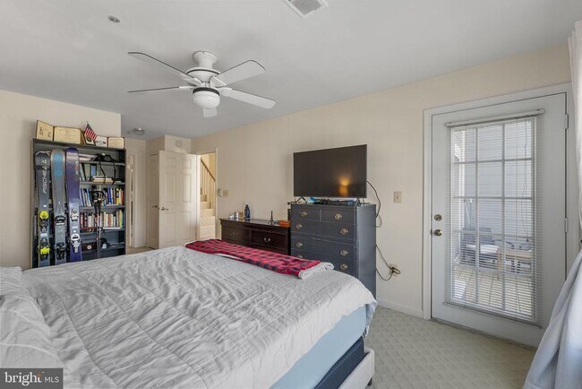 Building Photo - 164 Kendrick Pl