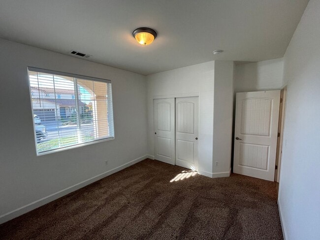 Building Photo - 1037 Shultz Ln