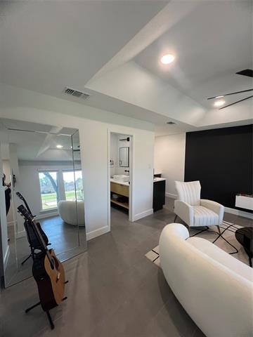 Building Photo - 1007 Kingston Dr