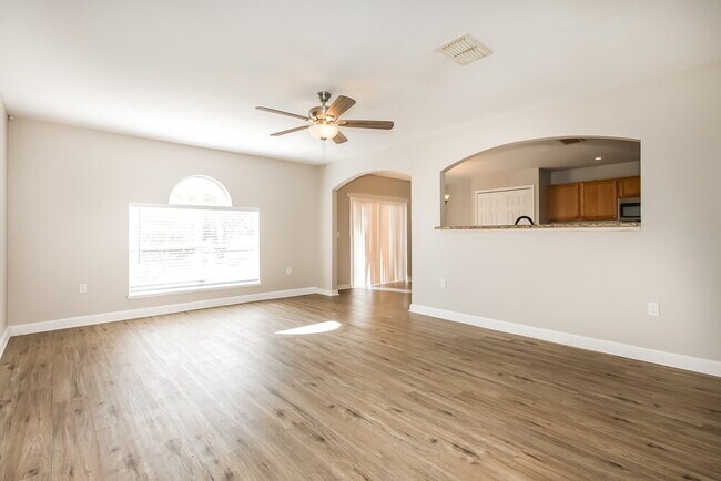 Building Photo - 939 Brenton Leaf Dr