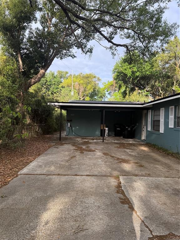 Building Photo - 1410 N Fern Creek Ave