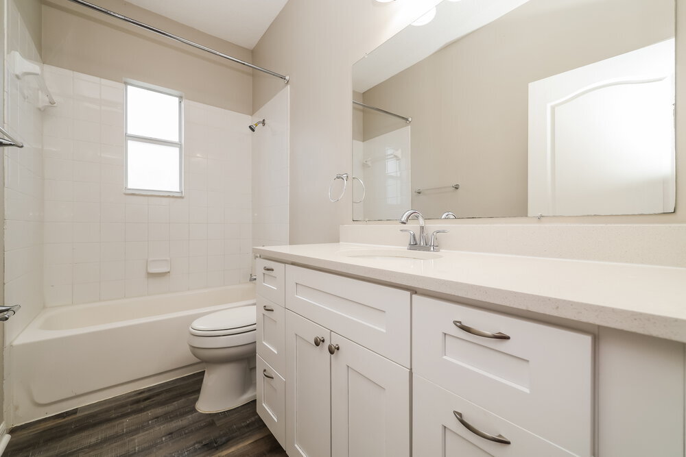 Building Photo - 13417 Silvercreek Dr