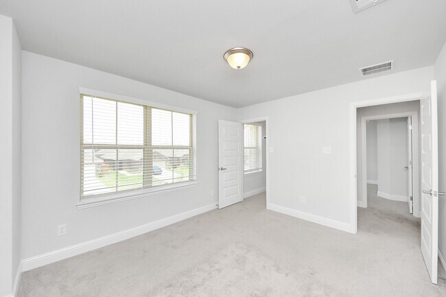 Building Photo - 448 Long Beach Bay Dr