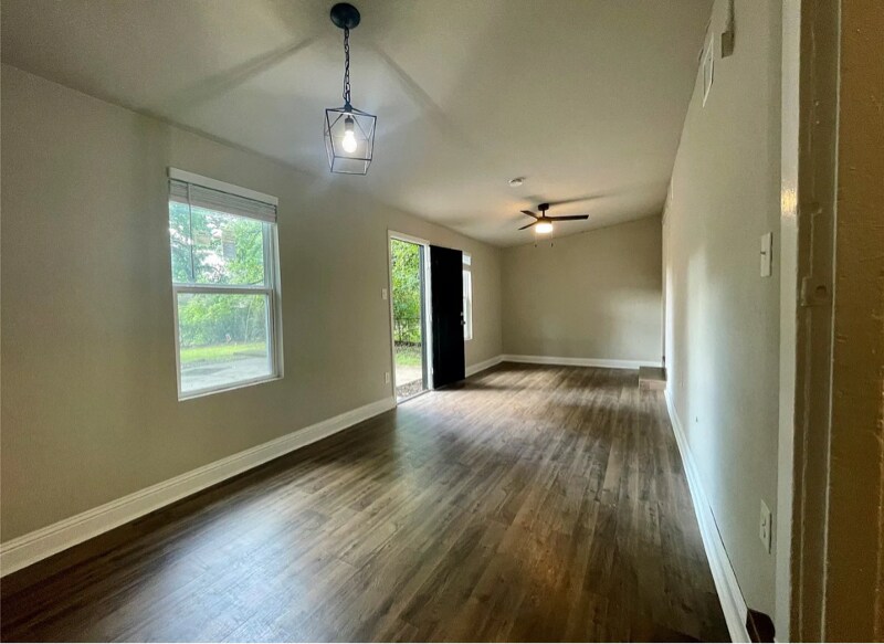 Building Photo - 2301 Garrison Ave