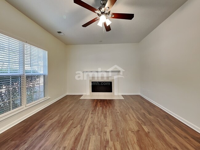 Building Photo - 65 Oak Ridge Cir
