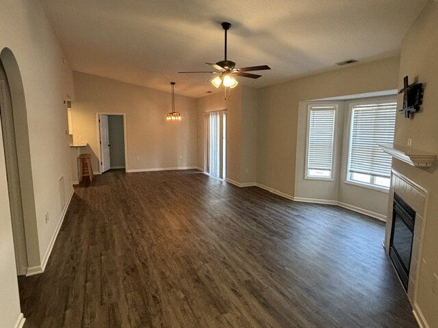 Building Photo - 1102 Turtle Creek Rd