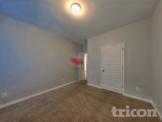 Building Photo - 912 Stokewood Pl