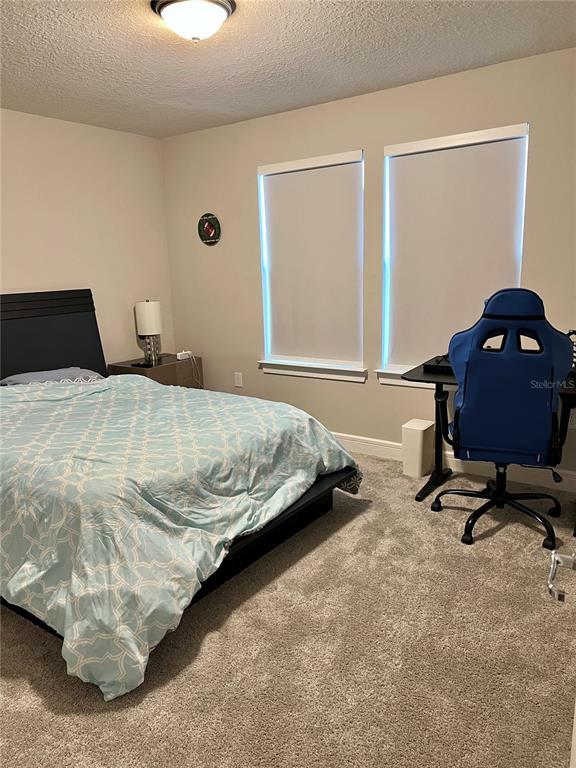 Building Photo - 5353 Royal Point Ave