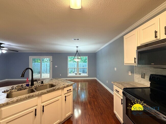 Building Photo - 2705 Apple Blossom Ct