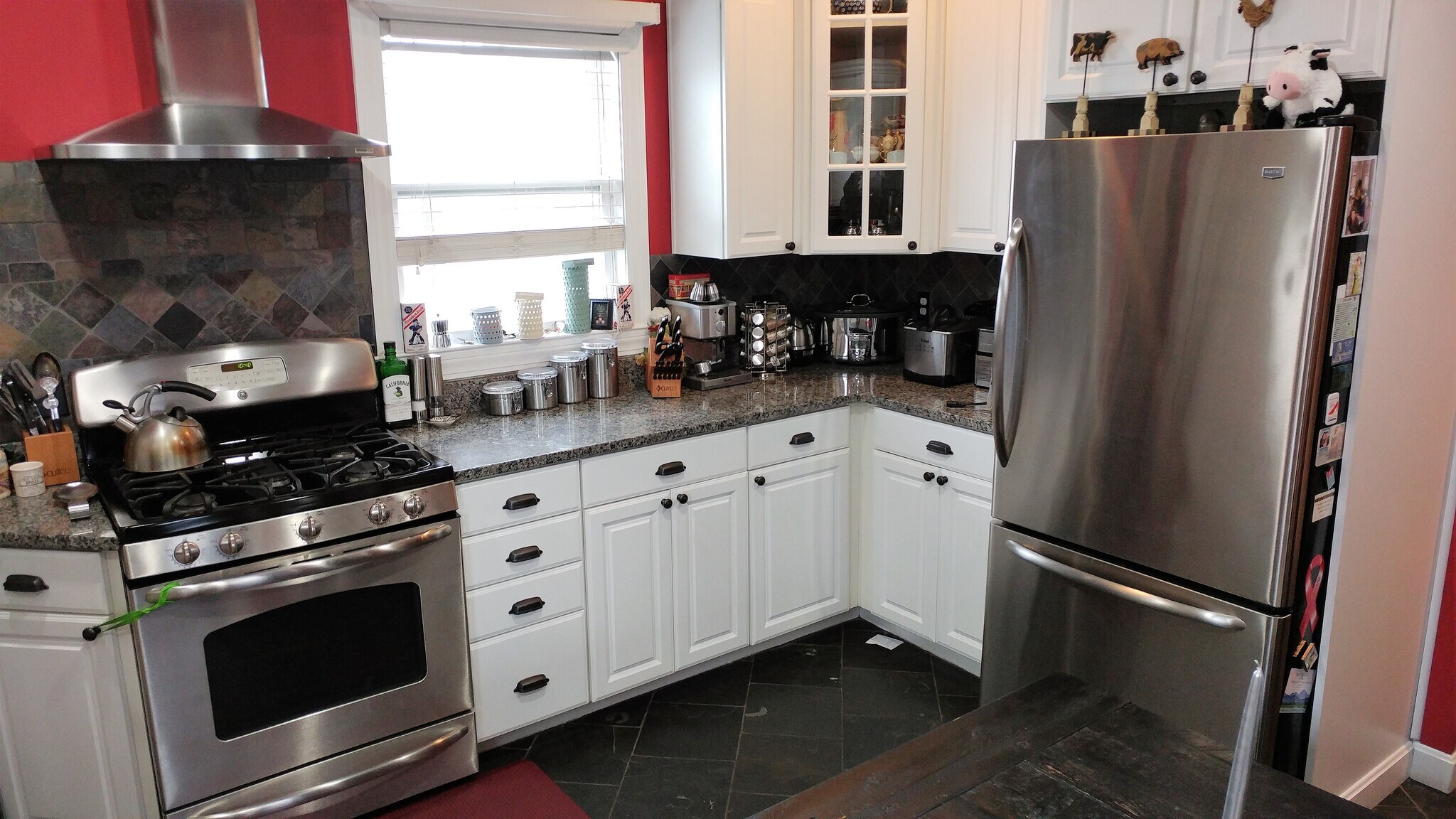 Building Photo - 83 Vernon St