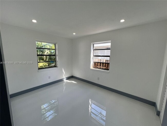 Building Photo - 2441 NW 32nd St