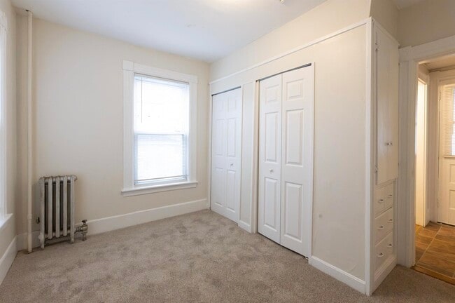 Building Photo - 470 Spruce St