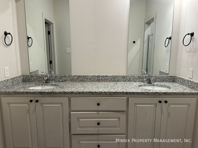 Building Photo - 1705 102nd St