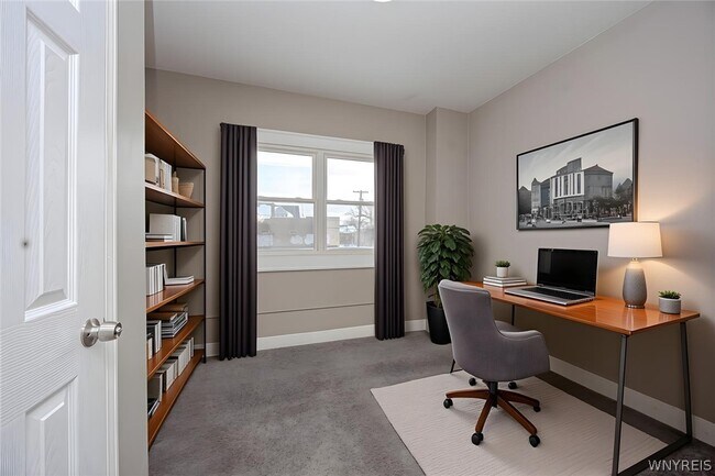 Building Photo - 1204 Niagara St