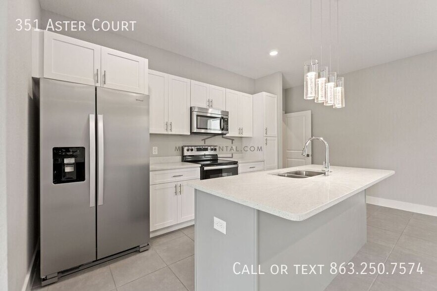 Building Photo - 351 Aster Ct