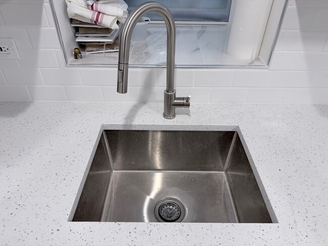 Building Photo - 3029 S Keeley St