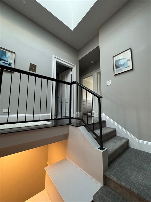 Building Photo - 265 Beacon St
