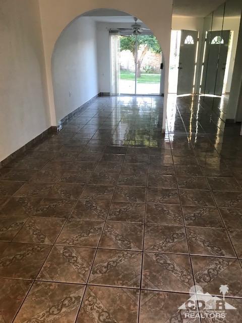 Building Photo - 83632 Manzanita Ave