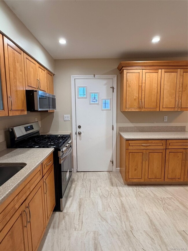 Building Photo - 21 W Centennial Ave