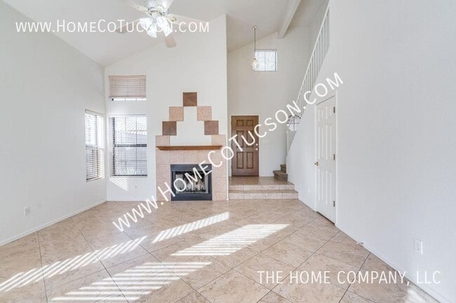 Building Photo - 7811 E Starbright Ct