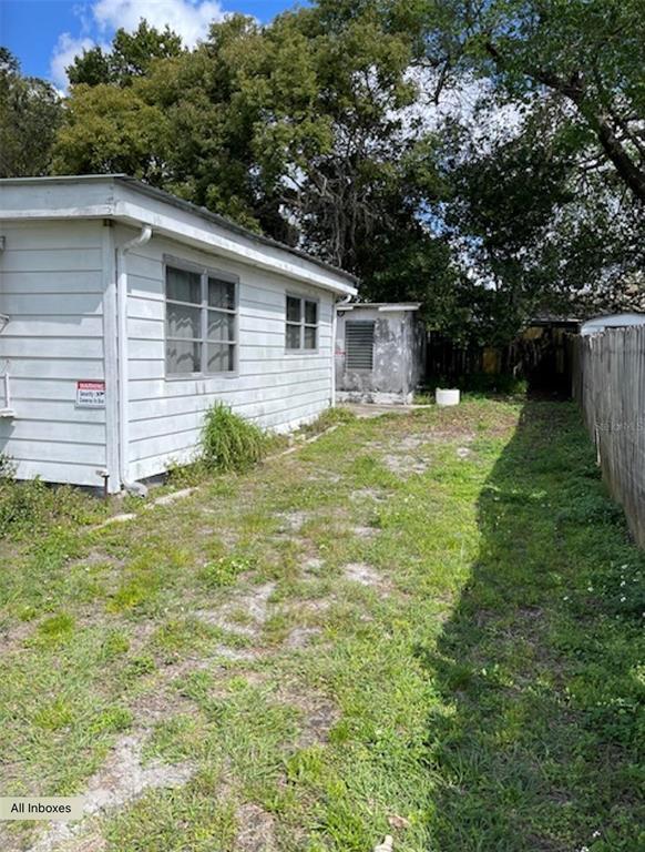 Building Photo - 9736 Warrick St