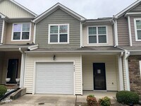 Building Photo - Beautiful 3 Bedroom Townhome in Raleigh ne...