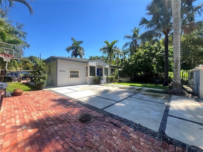 Building Photo - 5703 SW 83rd St