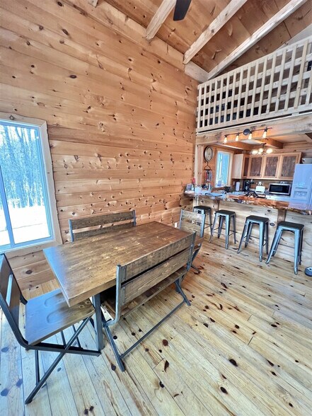 Building Photo - 34 Schoolhouse Rd