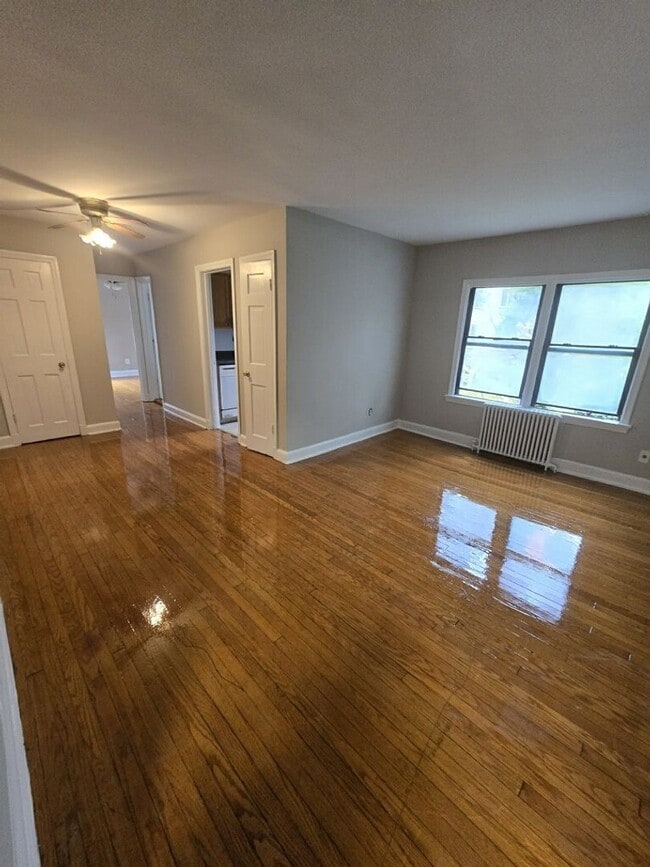 Building Photo - 1230 N Quinn St